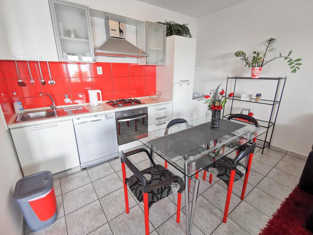 Turina Apartments Makarska Luaran gambar