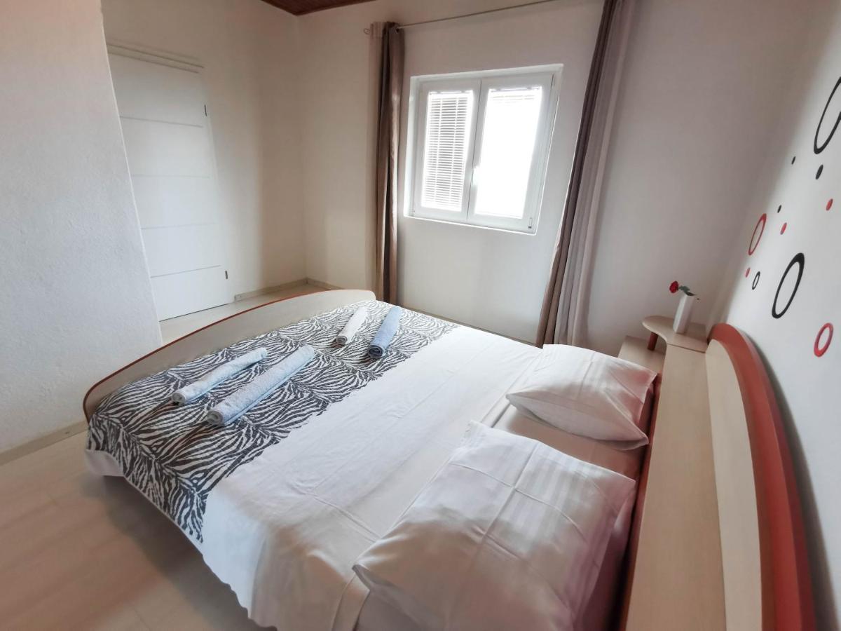 Turina Apartments Makarska Luaran gambar