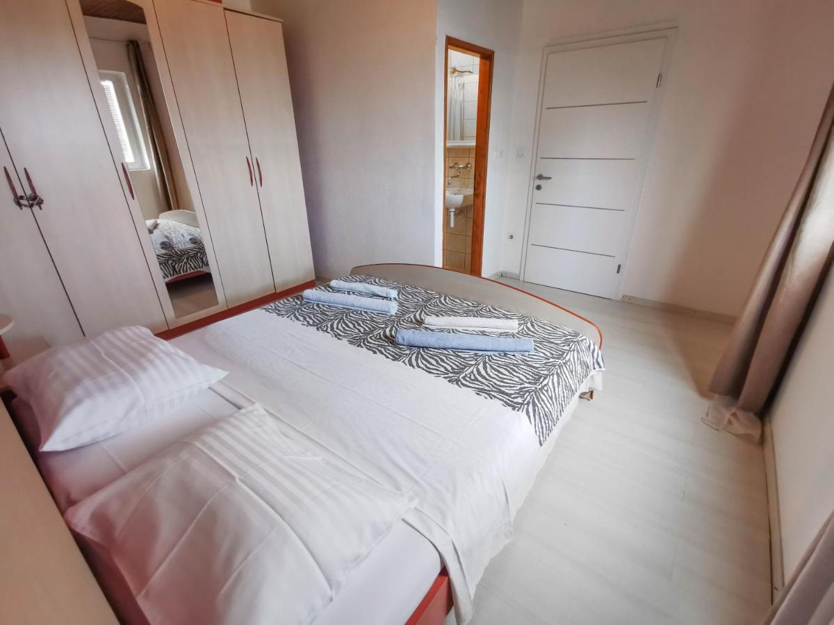 Turina Apartments Makarska Luaran gambar